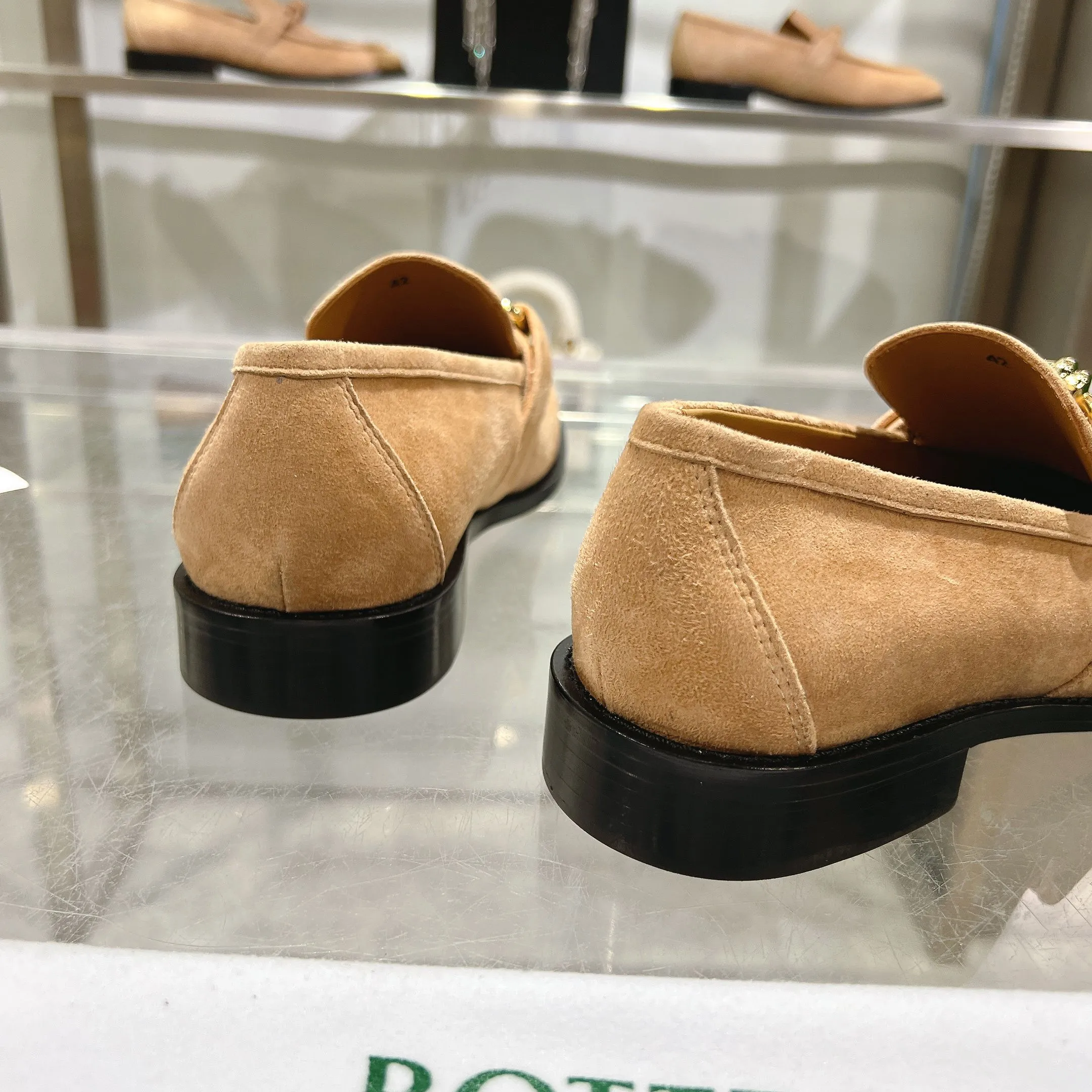 [BV] Top P: 840💰 Size: Female 35-39 (Female 40 custom-made) Male 39-44 (38.45 non-refundable) Bottega Veneta 2025 counter model! Small round toe loafers! Imported leather outsole! Imported grained cowhide! Solid color Niuli! !